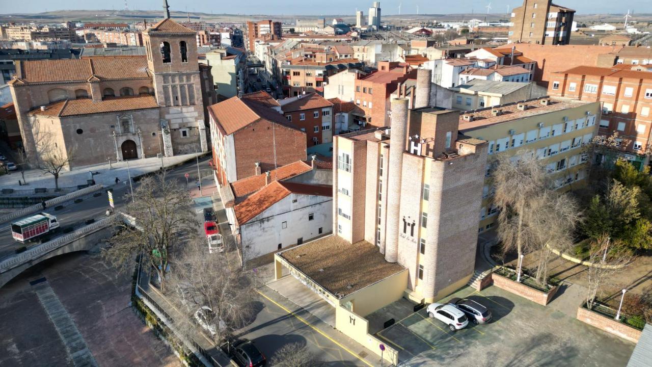 Hotel La Mota By Punta25 Hotels Group Medina del Campo Kültér fotó